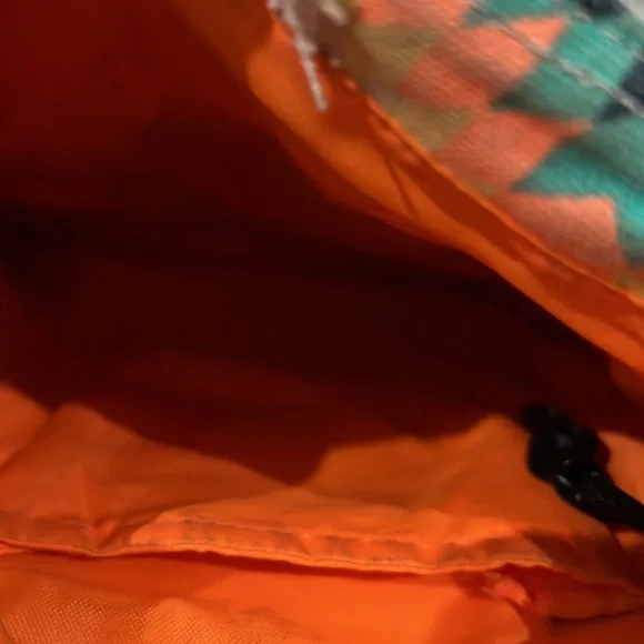 *3 for $20 Kavu cross body purse - Picture 3 of 5